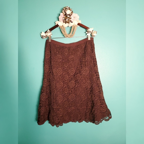 Old Navy Dresses & Skirts - Old Navy brown floral lace skirt-never worn